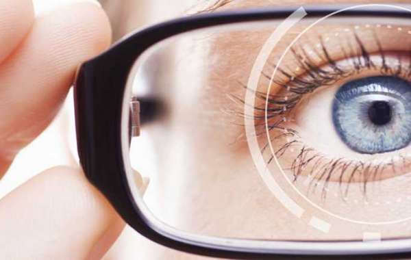 Get Freedom from Glasses and Contacts Trough Lasik Eye Surgery