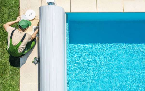 A Complete Guide to Why Pool Cleaners are Essential